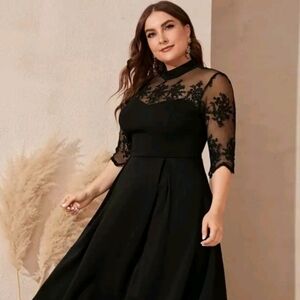 Elegant Black Lace Evening Dress